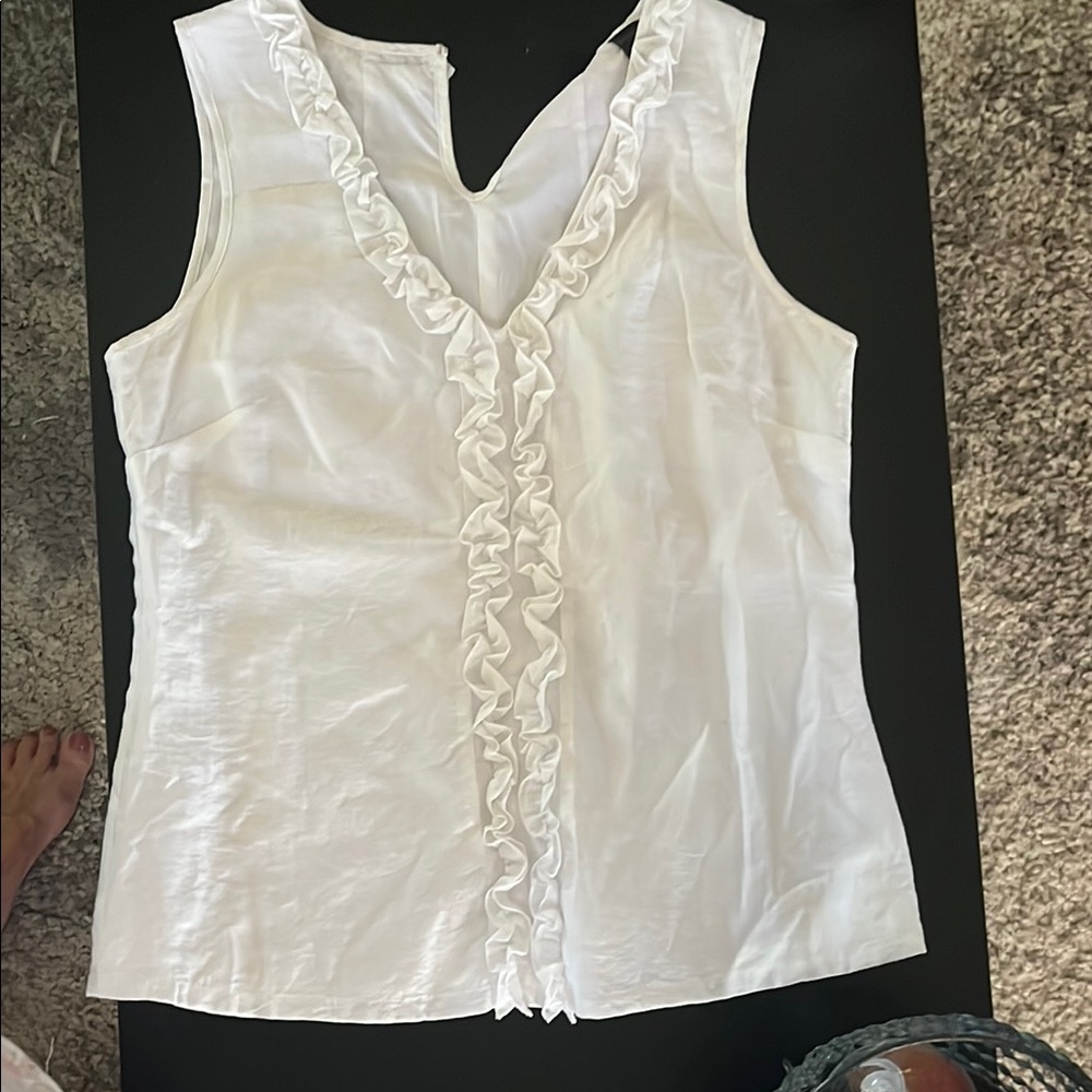 Axcess White Sleeveless Ruffle Blouse lined new without tags